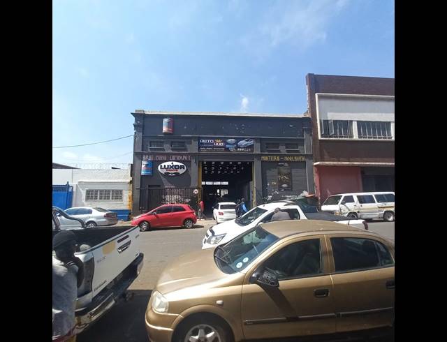 995M² WAREHOUSE FOR SALE IN JOHANNESBURG CENTRAL